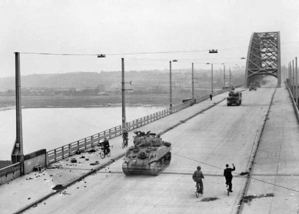 XXX Corps crossing the bridge at Nijmegen